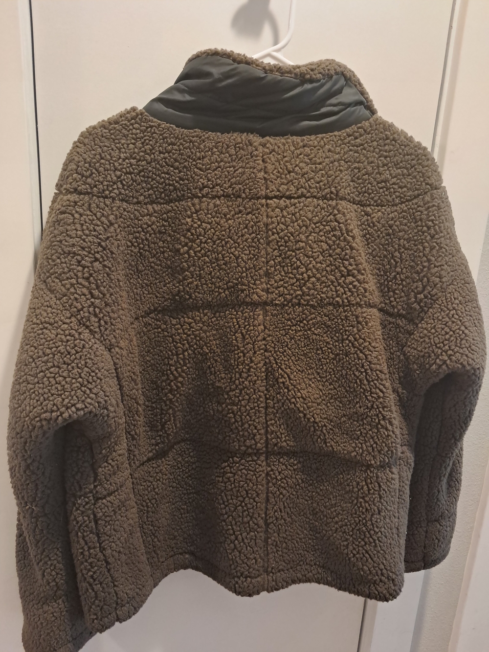 Columbia Women’s Dark Brown Sherpa Teddy Jacket - Picture 4 of 7